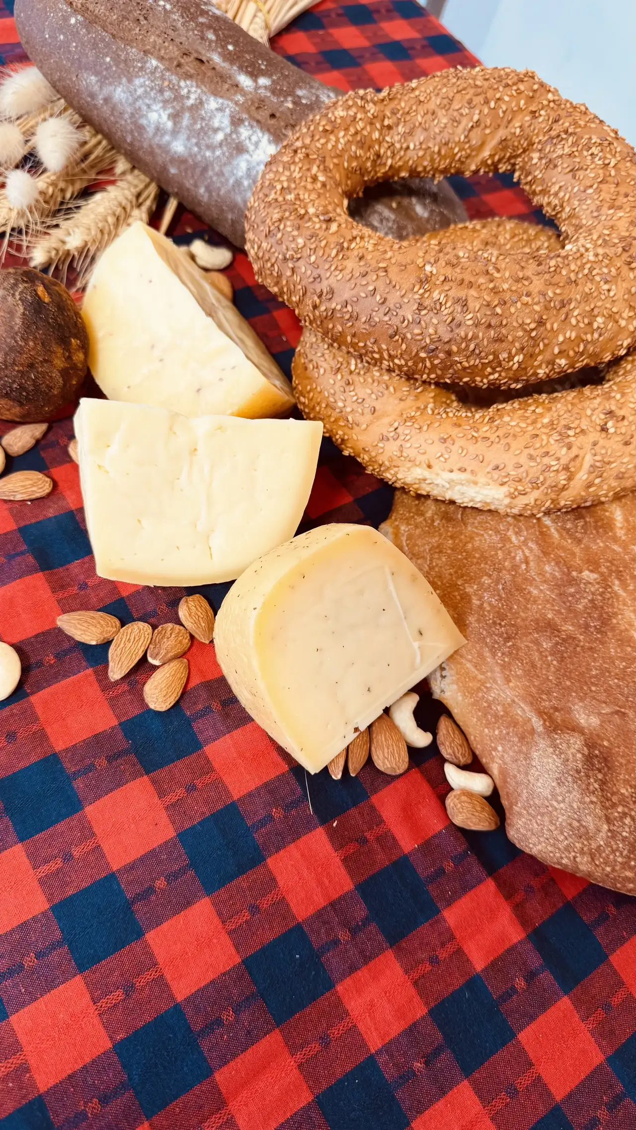 Фон раздела «Клуб сыра» — Сырный Рай